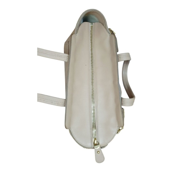 Salvatore Ferragamo Verve Leather BEG Medium - Picture 8 of 16